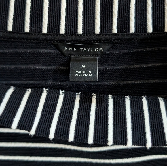 Ann Taylor Striped Top 3/4 Sleeve Boat Neckline Old Money Style - Picture 5 of 7